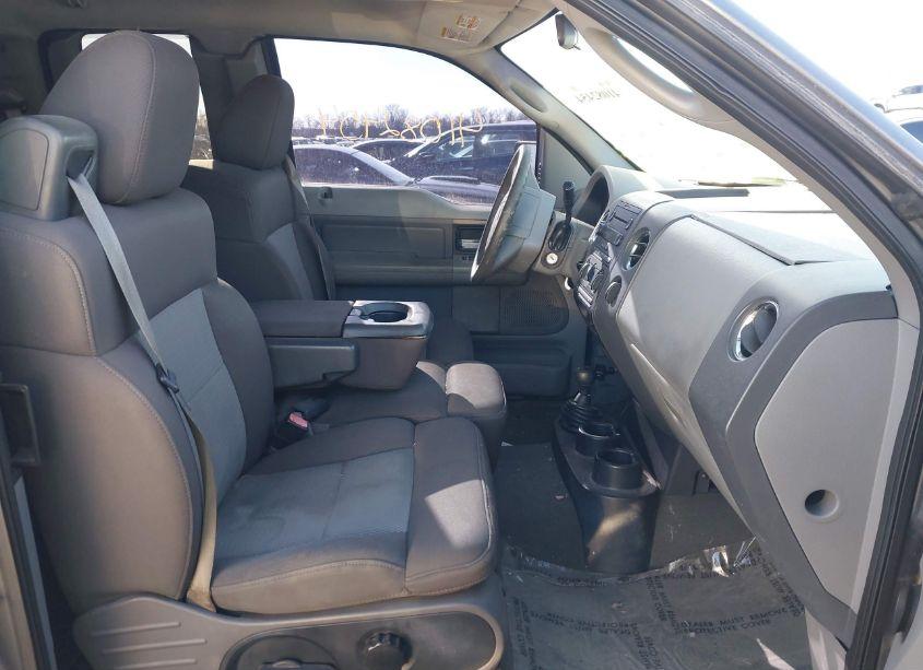 Photo 5 of 2005 Ford F-150 FX4/LARIAT/XL/XLT (VIN 1FTPX14595FA33296)