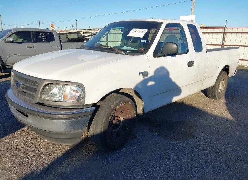 Photo 2 of 2002 Ford F-150 LARIAT/XL/XLT (VIN 1FTPX17L92NB49660)