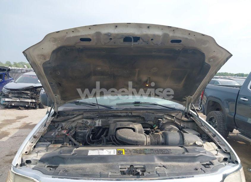 Photo 10 of 2002 Ford F-150 LARIAT/XL/XLT (VIN 1FTPX18L92NB39015)