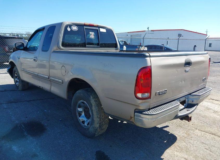 Photo 3 of 1998 Ford F-250 LARIAT/STANDARD/XL/XLT (VIN 1FTPX2762WNB96065)