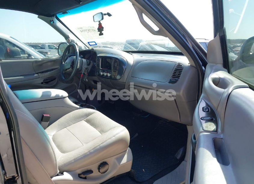 Photo 5 of 1998 Ford F-250 LARIAT/STANDARD/XL/XLT (VIN 1FTPX28L7WNA79621)