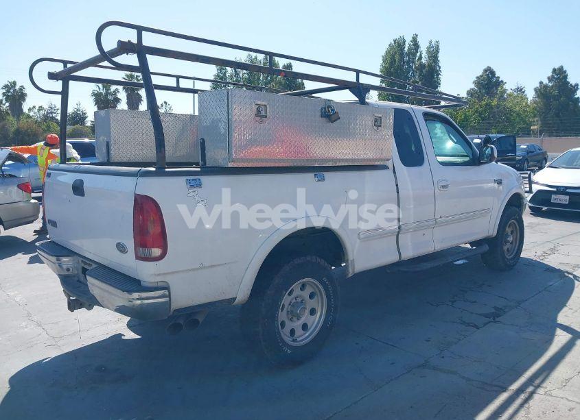 Photo 4 of 1998 Ford F-250 LARIAT/STANDARD/XL/XLT (VIN 1FTPX28LXWKA99251)