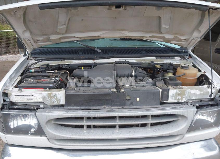 Photo 10 of 2002 Ford E-150 COMMERCIAL/RECREATIONAL (VIN 1FTRE14202HA70452)