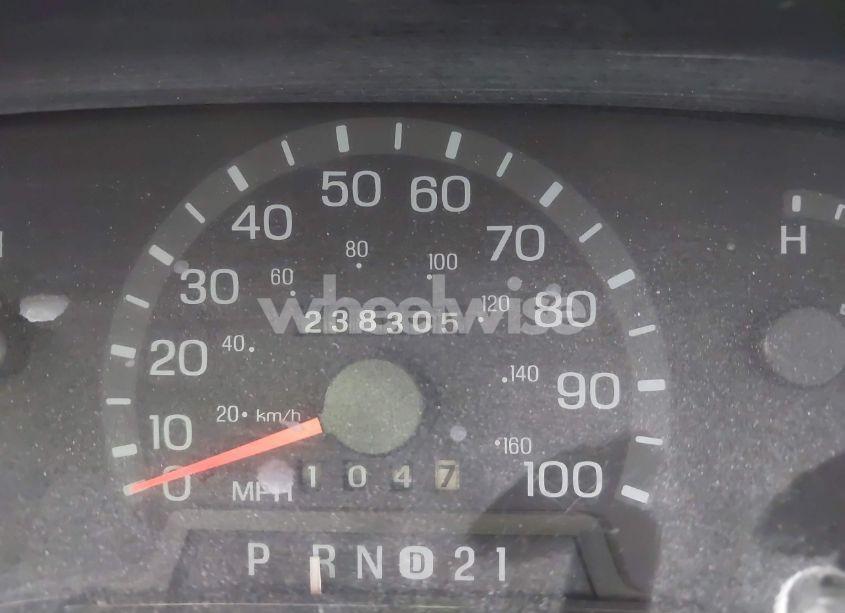 Photo 7 of 2002 Ford E-150 COMMERCIAL/RECREATIONAL (VIN 1FTRE14202HA70452)