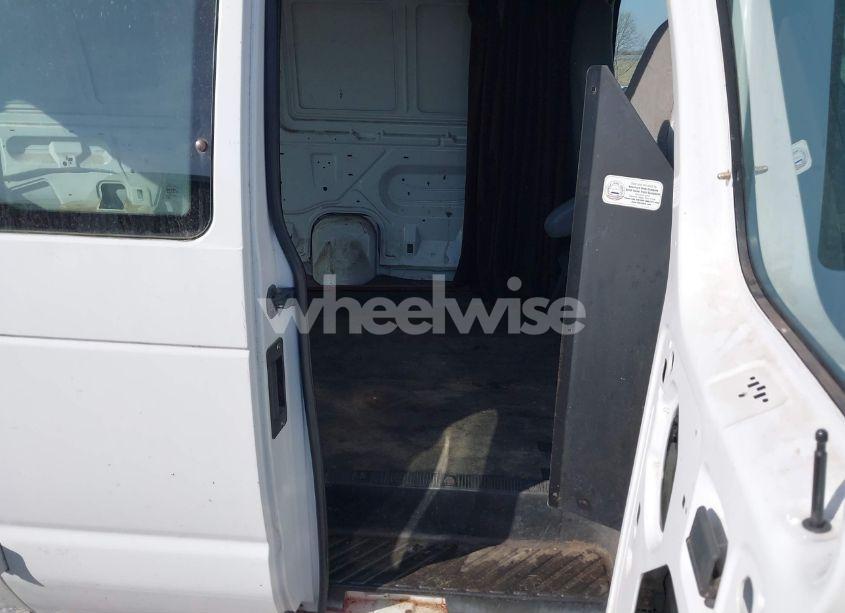 Photo 8 of 2003 Ford E-150 COMMERCIAL (VIN 1FTRE14213HA14635)