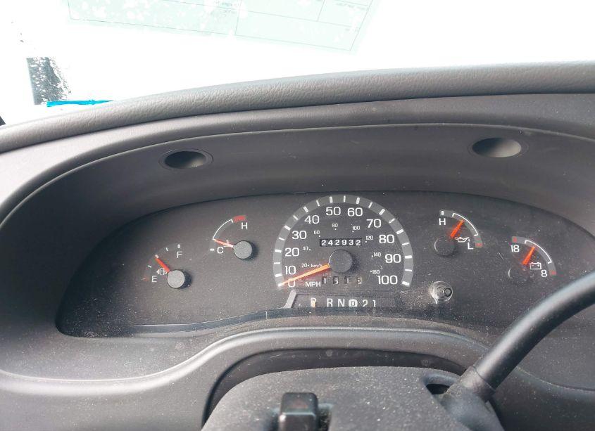 Photo 7 of 2003 Ford E-150 COMMERCIAL (VIN 1FTRE14233HB99500)