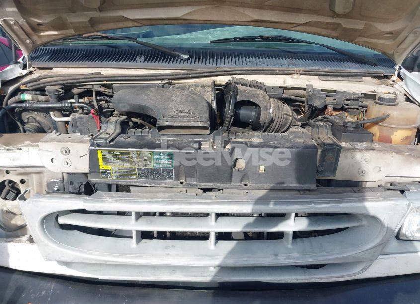 Photo 10 of 2002 Ford E-150 COMMERCIAL/RECREATIONAL (VIN 1FTRE14252HB67887)