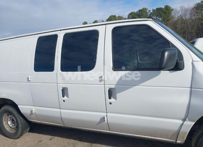 Photo 13 of 2002 Ford E-150 COMMERCIAL/RECREATIONAL (VIN 1FTRE14252HB67887)