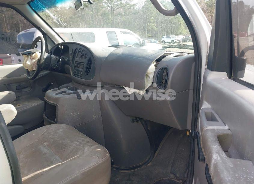 Photo 5 of 2002 Ford E-150 COMMERCIAL/RECREATIONAL (VIN 1FTRE14252HB67887)