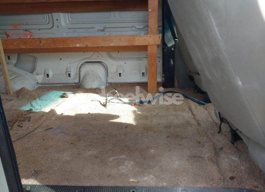 Photo 8 of 2002 Ford E-150 COMMERCIAL/RECREATIONAL (VIN 1FTRE14252HB67887)