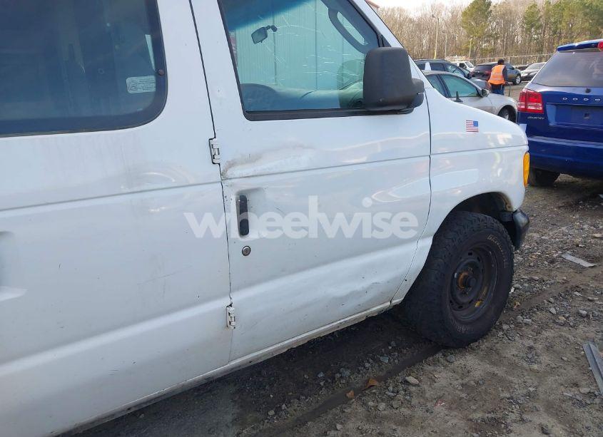 Photo 6 of 2003 Ford E-150 COMMERCIAL (VIN 1FTRE14263HA39384)