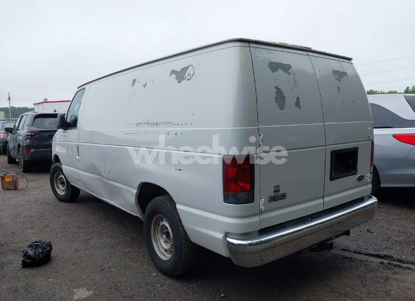 Photo 3 of 2003 Ford E-150 COMMERCIAL (VIN 1FTRE14263HB74431)