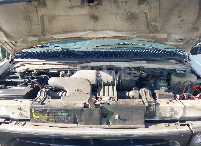 Photo 10 of 2002 Ford E-150 COMMERCIAL/RECREATIONAL (VIN 1FTRE142X2HA95262)