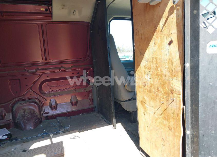 Photo 8 of 2005 Ford E-150 COMMERCIAL/RECREATIONAL (VIN 1FTRE14W85HB45650)