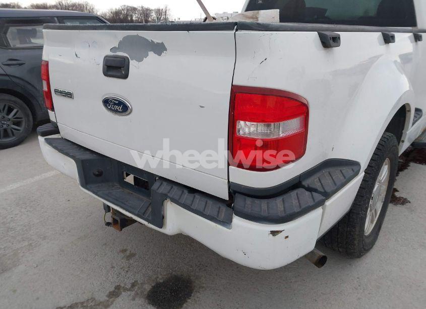 Photo 6 of 2005 Ford F-150 STX/XLT (VIN 1FTRF02275KC36225)