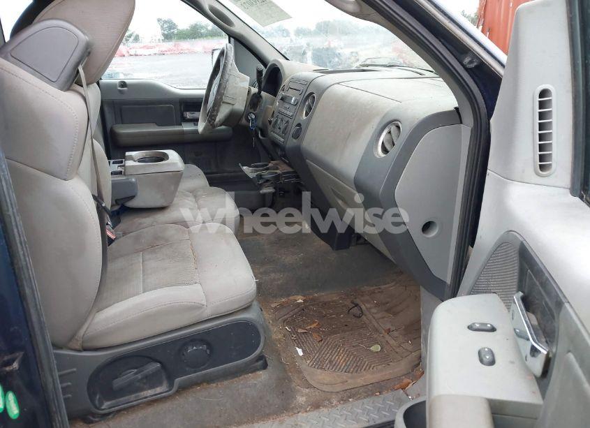 Photo 5 of 2005 Ford F-150 STX/XLT (VIN 1FTRF02W25KE27828)