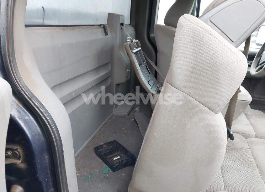 Photo 8 of 2005 Ford F-150 STX/XLT (VIN 1FTRF02W25KE27828)