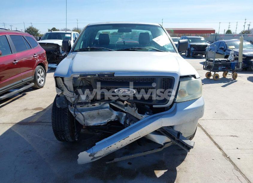 Photo 13 of 2004 Ford F-150 STX/XLT (VIN 1FTRF02W64KC06442)