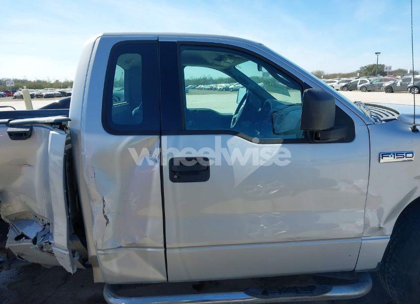 Photo 14 of 2004 Ford F-150 STX/XLT (VIN 1FTRF02W64KC06442)