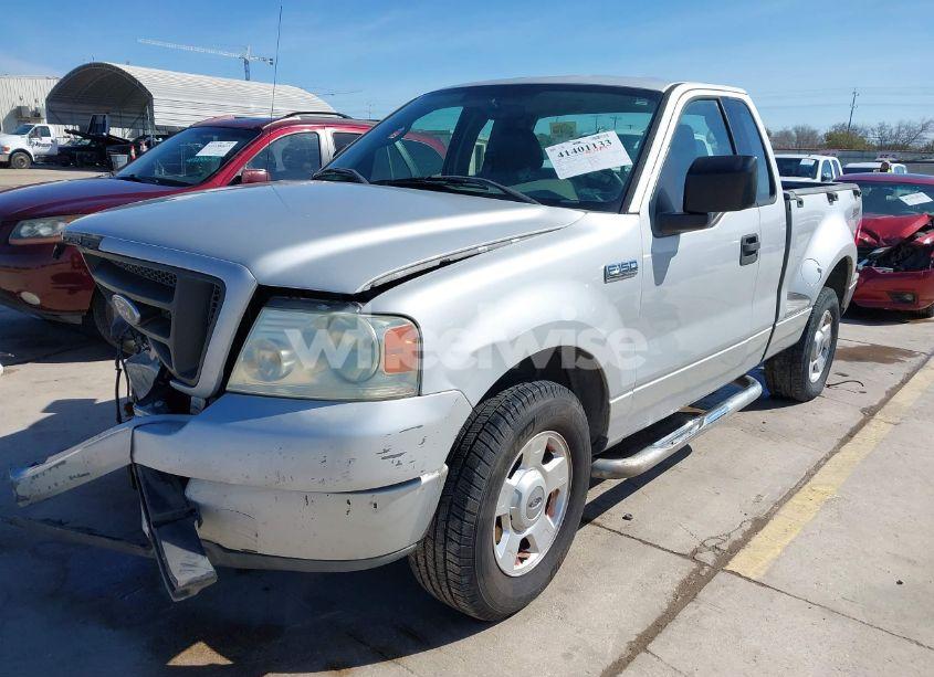 Photo 2 of 2004 Ford F-150 STX/XLT (VIN 1FTRF02W64KC06442)