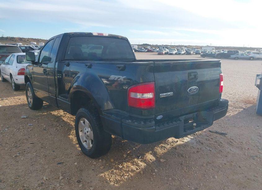 Photo 3 of 2005 Ford F-150 STX/XLT (VIN 1FTRF04W85KC53969)