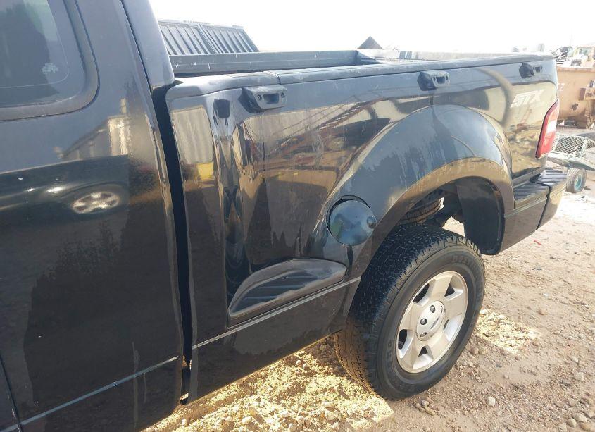 Photo 6 of 2005 Ford F-150 STX/XLT (VIN 1FTRF04W85KC53969)