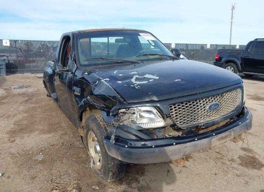 2003 Ford F-150 XL/XLT (VIN 1FTRF07W13KC55779) main photo