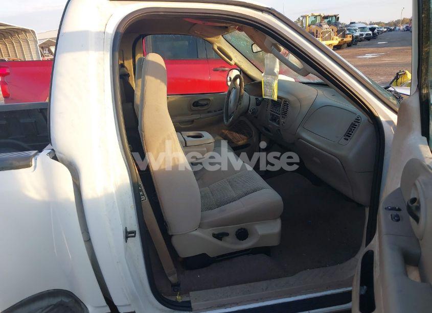 Photo 5 of 2003 Ford F-150 XL/XLT (VIN 1FTRF07W43KC38944)