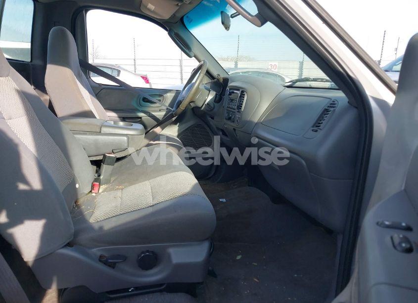 Photo 5 of 2003 Ford F-150 XL/XLT (VIN 1FTRF07W73KB60420)