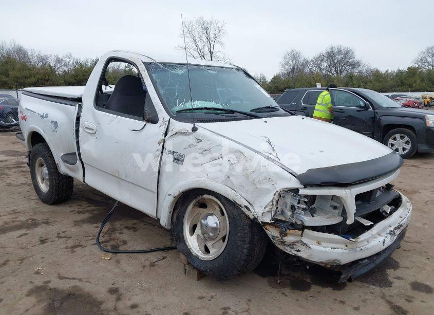 Photo 6 of 2000 Ford F-150 XL/XLT (VIN 1FTRF08L9YKA00860)