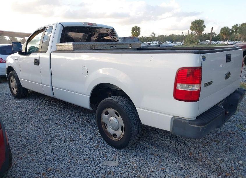 Photo 3 of 2005 Ford F-150 STX/XL/XLT (VIN 1FTRF12205NB05240)