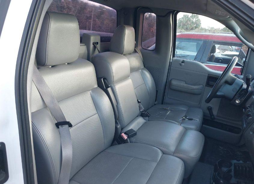 Photo 8 of 2005 Ford F-150 STX/XL/XLT (VIN 1FTRF12205NB05240)