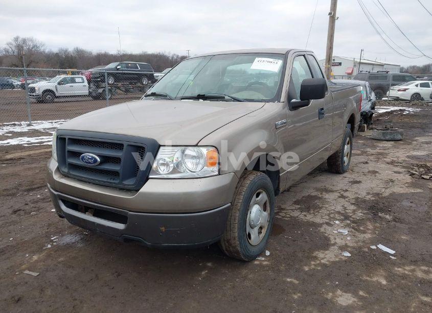Photo 2 of 2005 Ford F-150 STX/XL/XLT (VIN 1FTRF12205NB58245)
