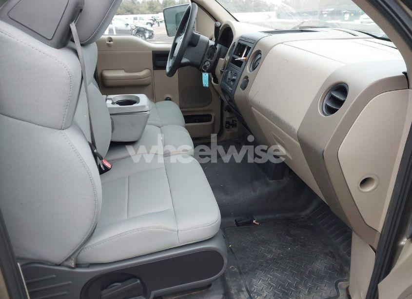 Photo 5 of 2005 Ford F-150 STX/XL/XLT (VIN 1FTRF12205NB58245)