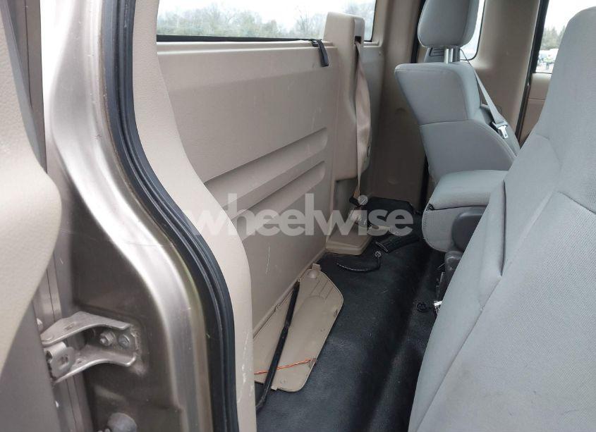 Photo 8 of 2005 Ford F-150 STX/XL/XLT (VIN 1FTRF12205NB58245)