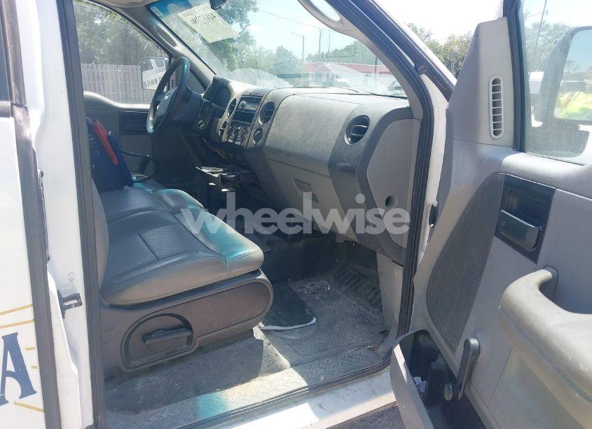 Photo 5 of 2006 Ford F-150 STX/XL/XLT (VIN 1FTRF12206NB50700)