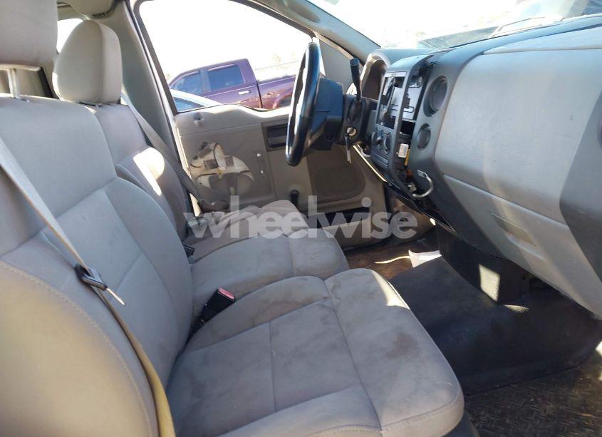 Photo 5 of 2005 Ford F-150 STX/XL/XLT (VIN 1FTRF12215NB10138)