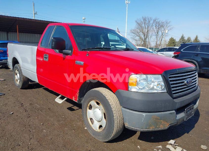 2005 Ford F-150 STX/XL/XLT (VIN 1FTRF12215NB95465) main photo