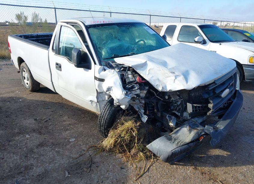 2006 Ford F-150 STX/XL/XLT (VIN 1FTRF12216NB64928) main photo