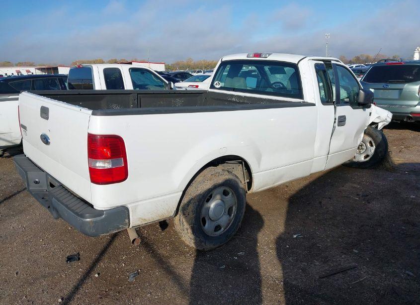 Photo 4 of 2006 Ford F-150 STX/XL/XLT (VIN 1FTRF12216NB64928)