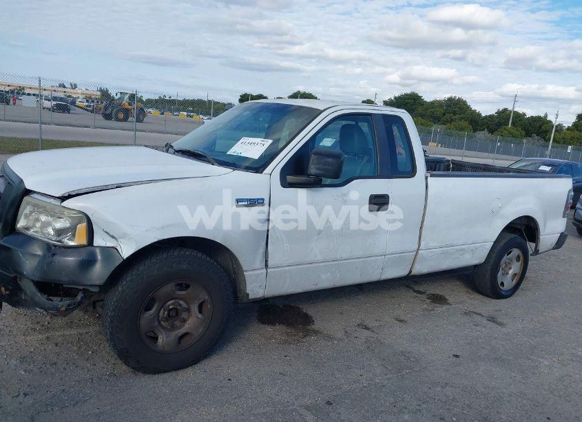 Photo 6 of 2007 Ford F-150 STX/XL/XLT (VIN 1FTRF12217KB32208)