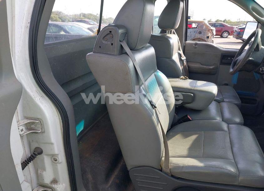 Photo 8 of 2007 Ford F-150 STX/XL/XLT (VIN 1FTRF12217KB32208)