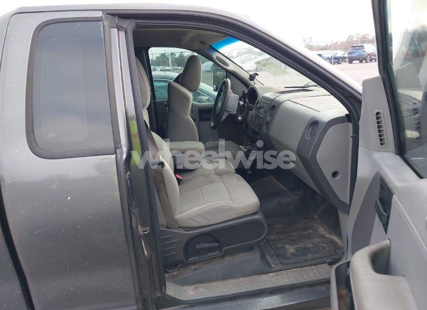 Photo 5 of 2007 Ford F-150 STX/XL/XLT (VIN 1FTRF12217NA47237)