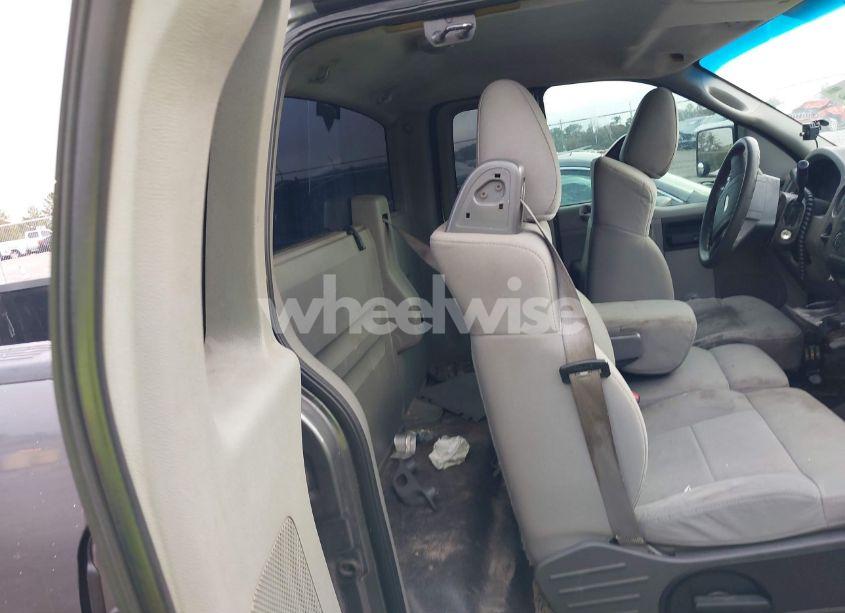 Photo 8 of 2007 Ford F-150 STX/XL/XLT (VIN 1FTRF12217NA47237)