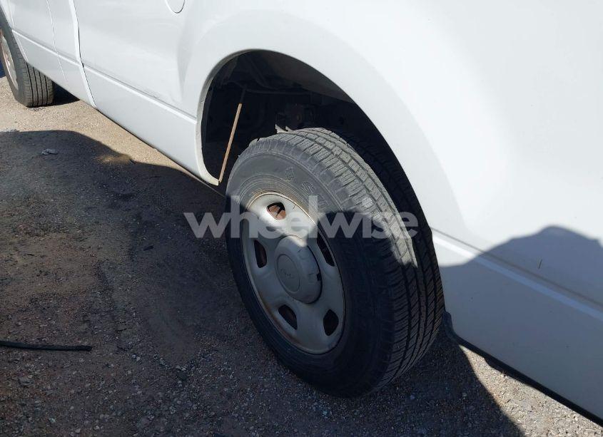 Photo 13 of 2007 Ford F-150 STX/XL/XLT (VIN 1FTRF12217NA59906)