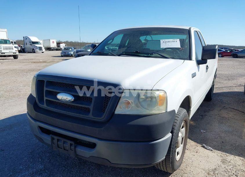 Photo 2 of 2007 Ford F-150 STX/XL/XLT (VIN 1FTRF12217NA59906)