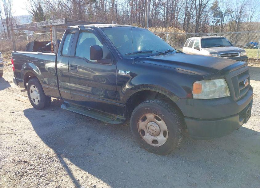 2005 Ford F-150 STX/XL/XLT (VIN 1FTRF12225NB60269) main photo