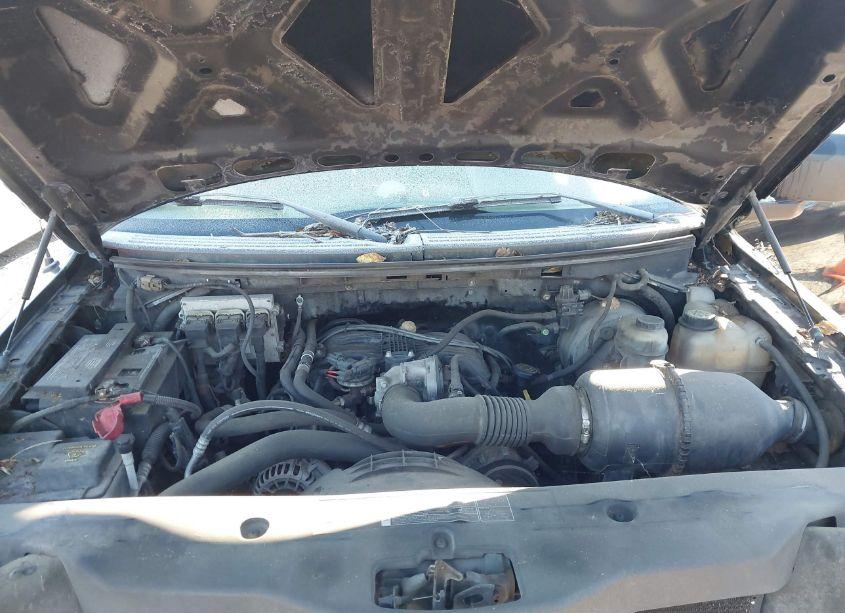 Photo 10 of 2005 Ford F-150 STX/XL/XLT (VIN 1FTRF12225NB60269)