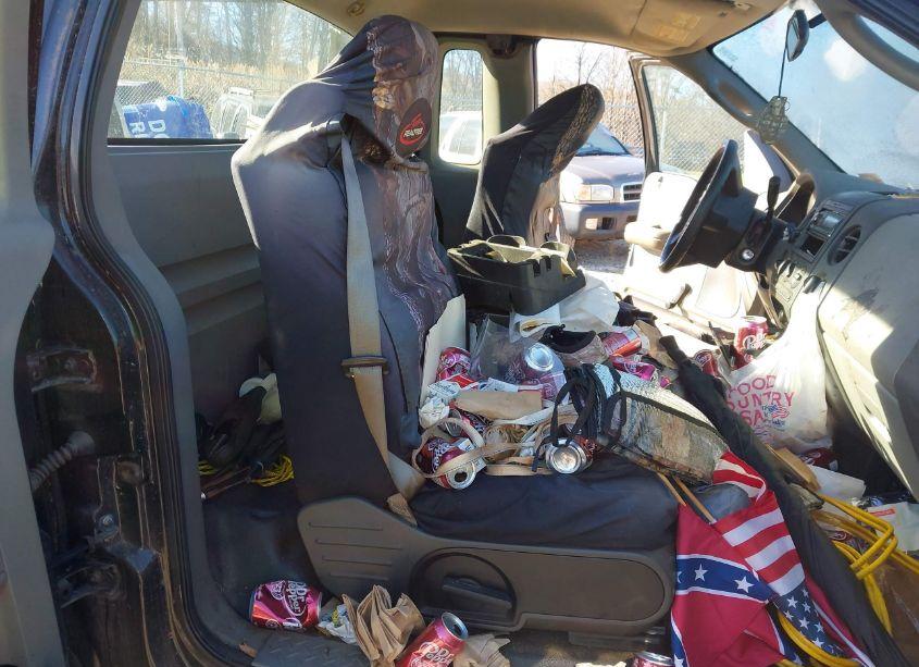 Photo 8 of 2005 Ford F-150 STX/XL/XLT (VIN 1FTRF12225NB60269)