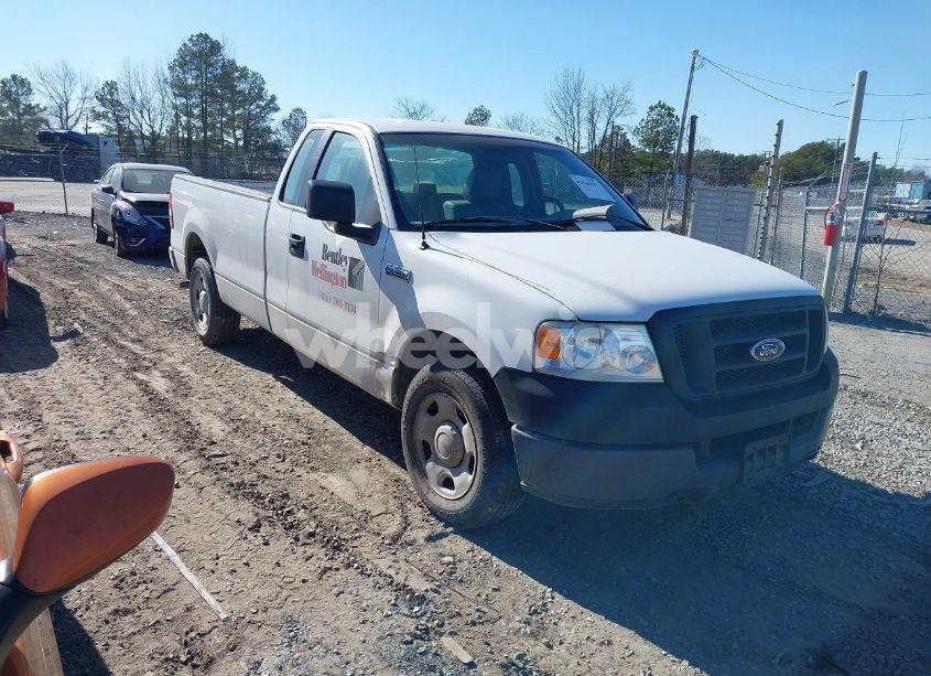 2005 Ford F-150 STX/XL/XLT (VIN 1FTRF12225NB94762) main photo